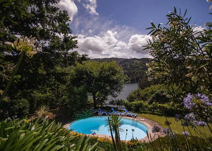 Aldeamento Turístico Quinta Dos Carqueijais Gerês